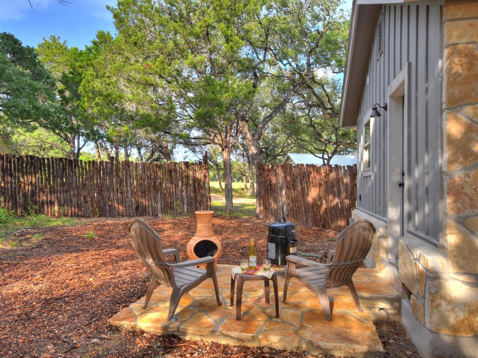 Cabins At Flite Acres - Morning Dove Wimberley Exteriér fotografie